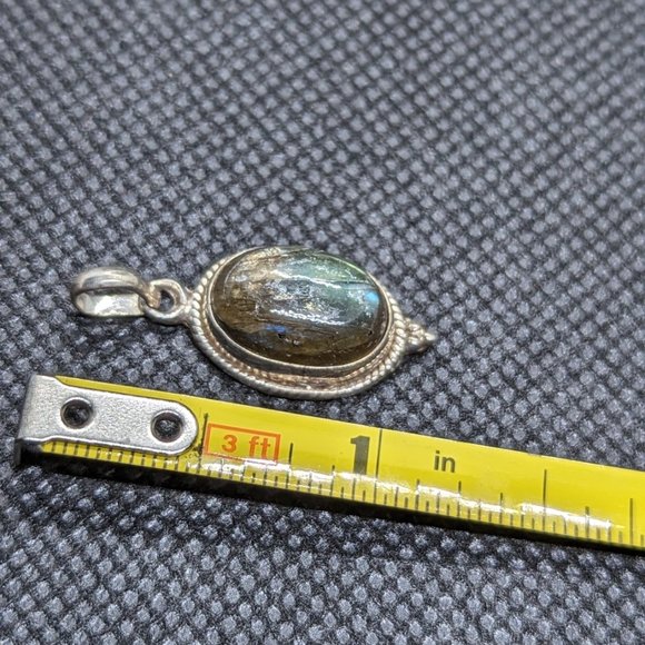 Sterling Silver Labradorite Necklace - Picture 2 of 3